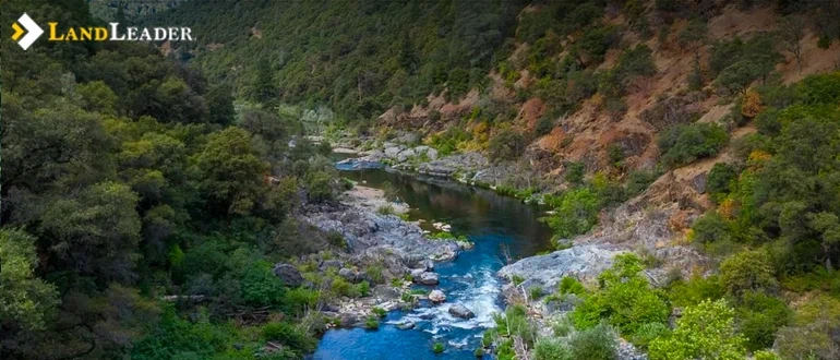 Factors-to-Consider-Before-Buying-Land