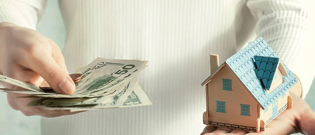 what do real estate agents do